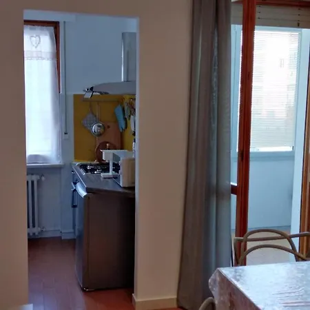 Lägenhet La Casa Di Robi Cuneo